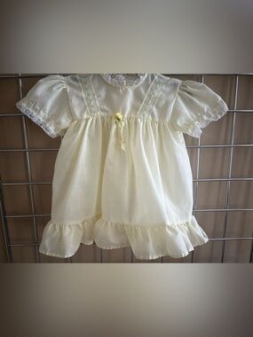 Vintage Embroidered Yellow Roses Baby Dress 18M Ruffles Lace 1960’s